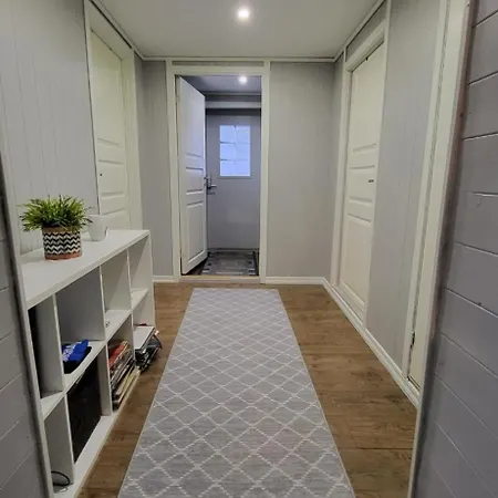 Fin I Stille Og Rolig Omrade Med Gratis Privat Parkering! * Stavanger