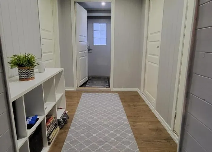 Fin I Stille Og Rolig Omrade Med Gratis Privat Parkering! * Stavanger