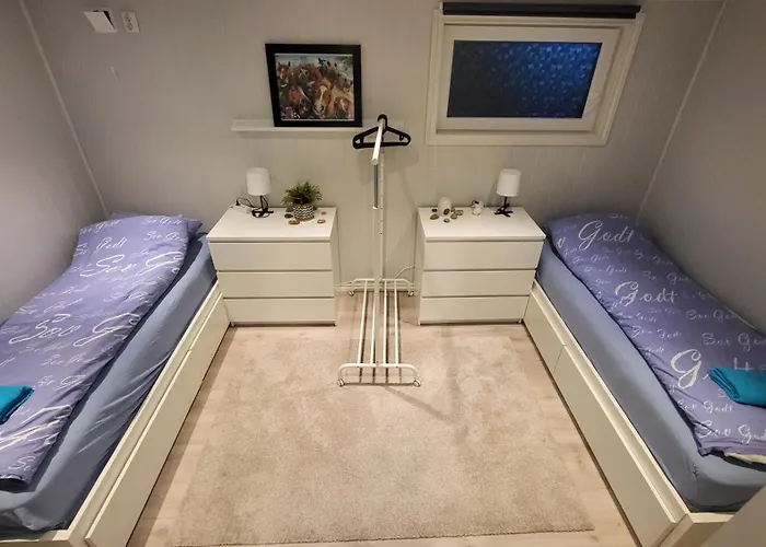 Fin I Stille Og Rolig Omrade Med Gratis Privat Parkering! * Stavanger