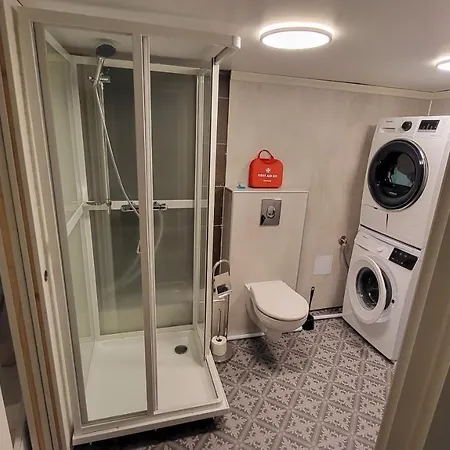 Apartamento Fin I Stille Og Rolig Omrade Med Gratis Privat Parkering! Stavanger